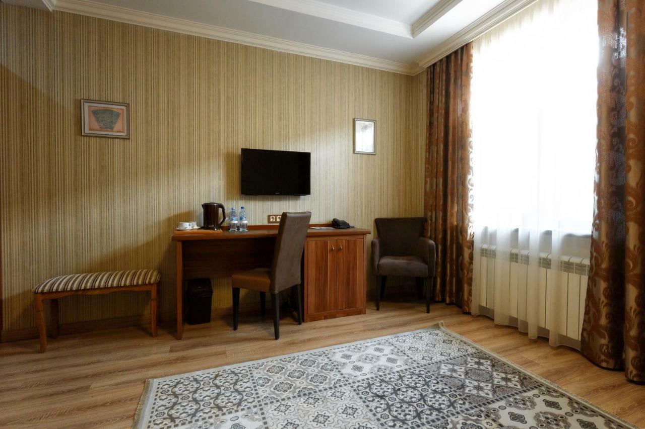 Sacvoyage Hotel Almaty Ngoại thất bức ảnh